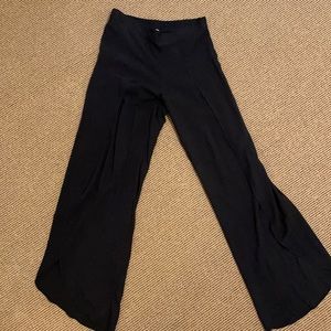 Abbeline, black wrap pants w/ leg slits